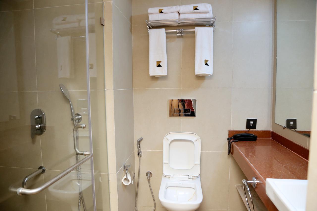 Hotel Mumbai House Andheri East, Мумбаї Екстер'єр фото