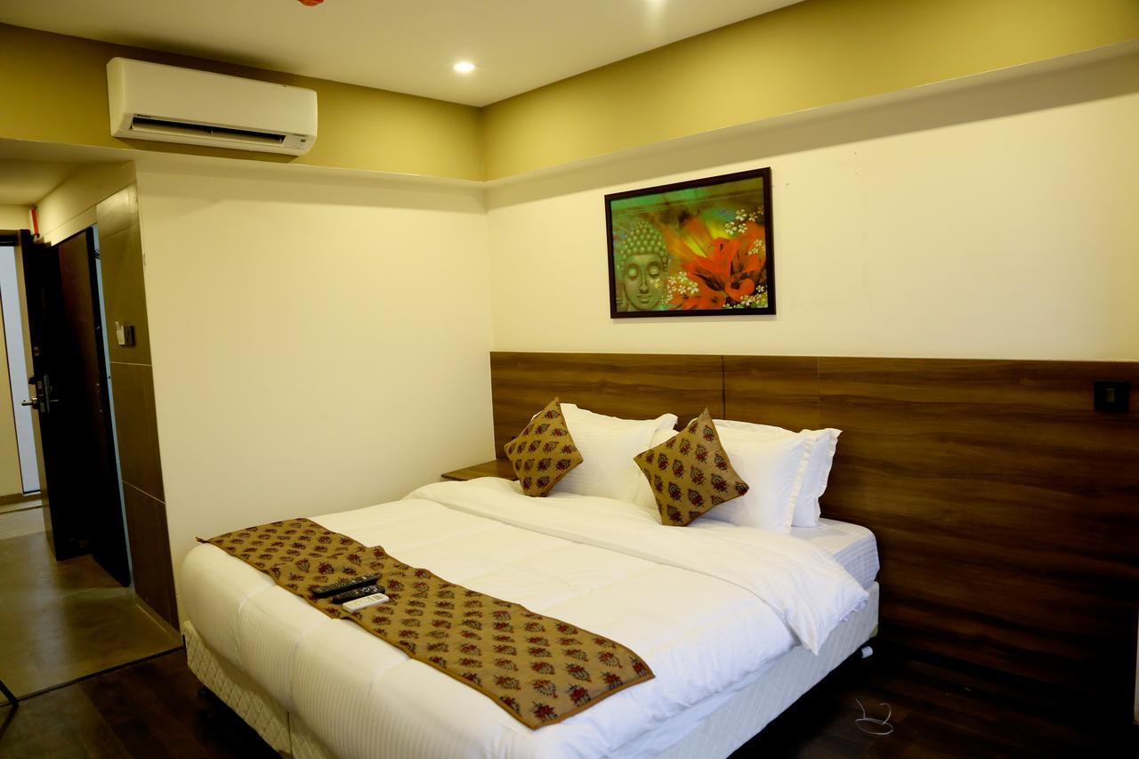 Hotel Mumbai House Andheri East, Мумбаї Екстер'єр фото