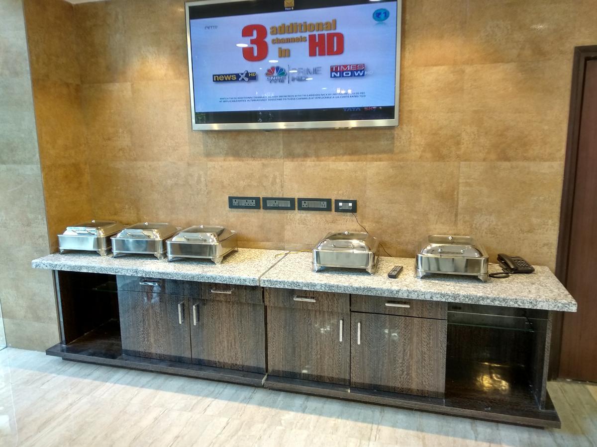 Hotel Mumbai House Andheri East, Мумбаї Екстер'єр фото