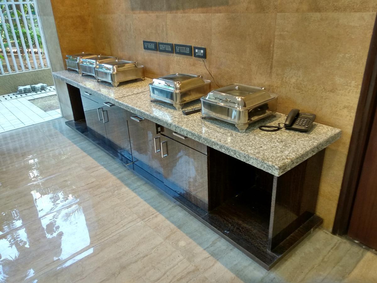 Hotel Mumbai House Andheri East, Мумбаї Екстер'єр фото